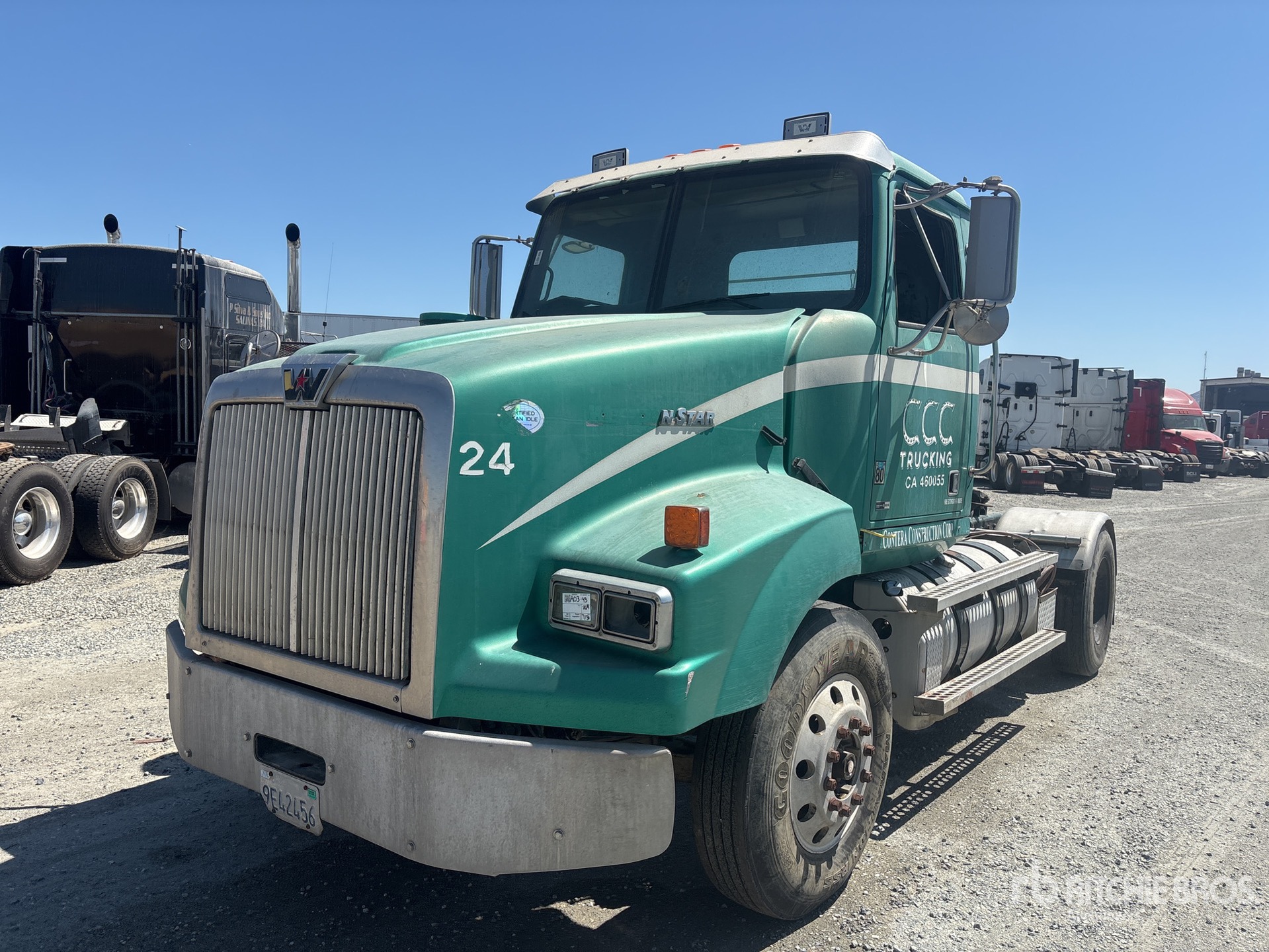 2012 Western Star 4900 4x2 S/A Day Cab Truck Tractor (Inoperable)