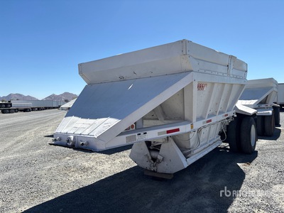 1984 Fruehauf 20 ft S/A Lead Belly Dump Trailer