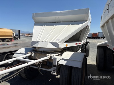1967 Garwood 20 ft T/A Turntable Pup Belly Dump Trailer