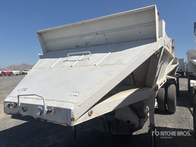 1991 Stric S/A Lead Belly Dump Trailer
