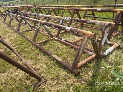 Quantity of (2) Pipe Racks Divers - Matériel de forage