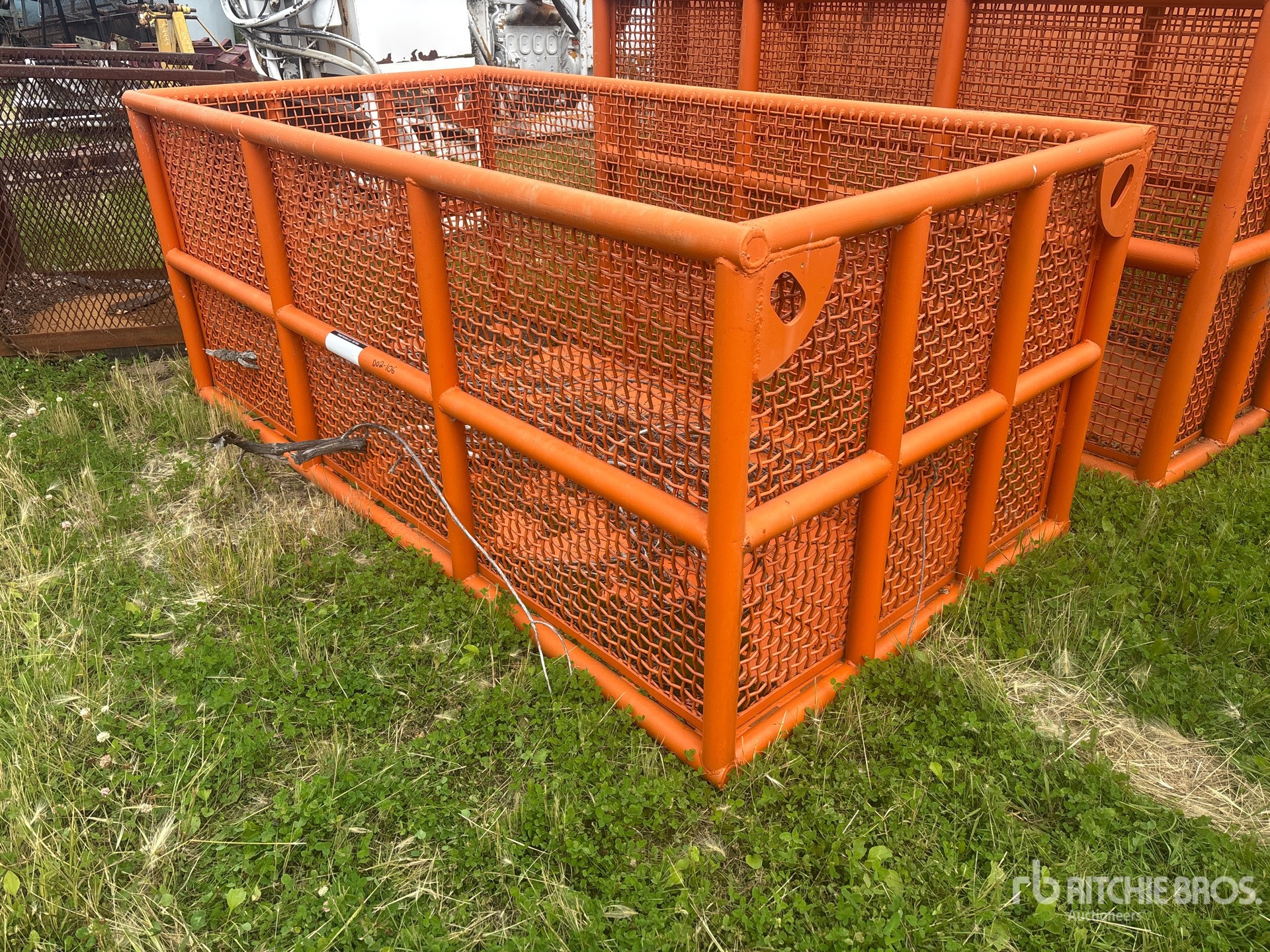96 in Steel Lifting Basket