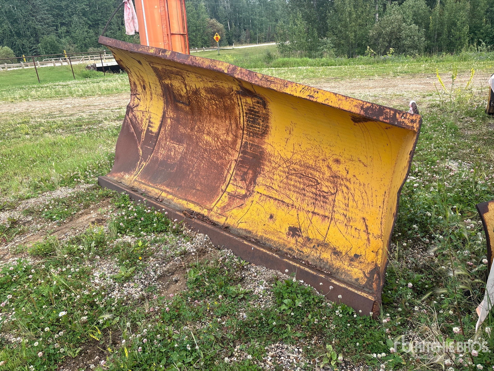 146 in Wheel Loader Snowblade - Fits Cat 950F
