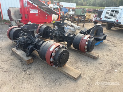 Quantity of (2) Planetary Axles قطع غيار الشاحنات (Unused)