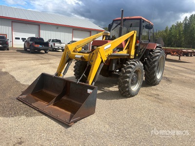 Case IH 1394 4WD Tractor