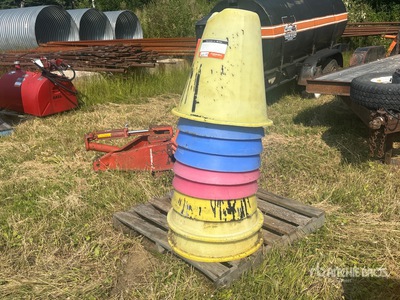 Approx. (22) Cônes pour pipelines