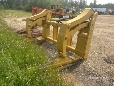 ML 72 in Q/C Wheel Loader Grapple - Fits Cat 966G