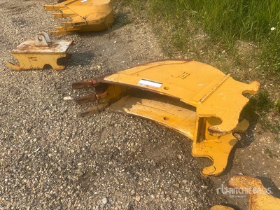 EFI 12 in Q/C Digging Rear Backhoe Bucket