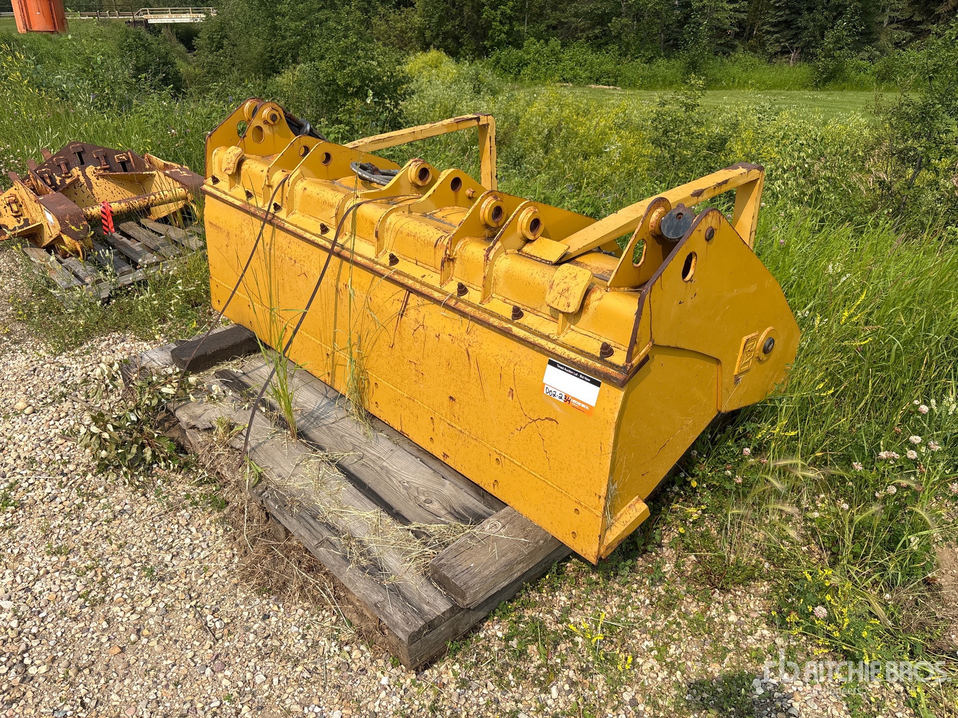 Cat 90 in Multipurpose Backhoe Loader Bucket (Unused)