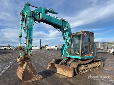 2011 Kobelco SK135SR Escavatore cingolato