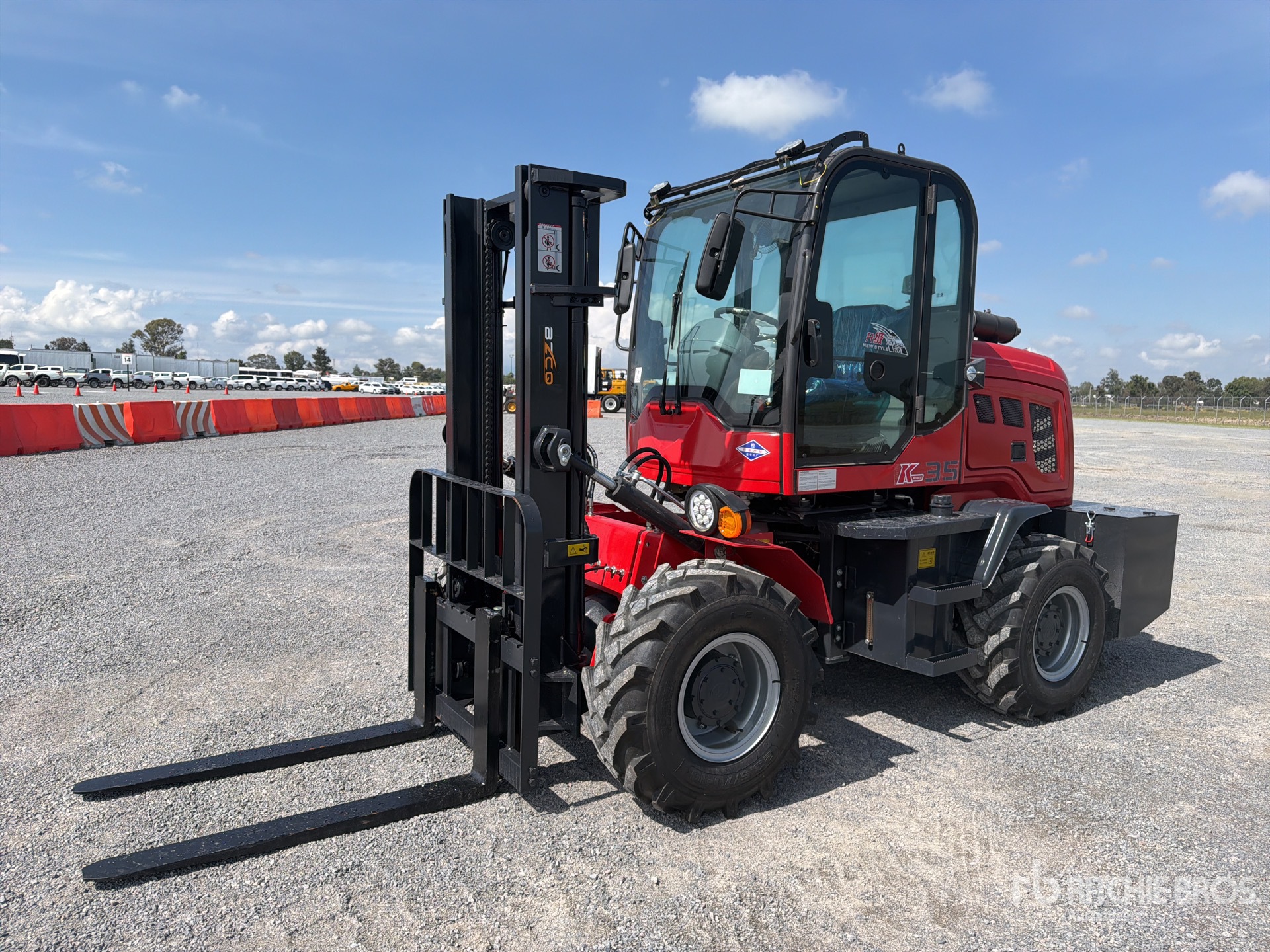 2026 BZCQ K35T 7700 lb 4x4 Montacargas Todo Terreno (Sin Usar) / Rough Terrain Forklift (Unused)