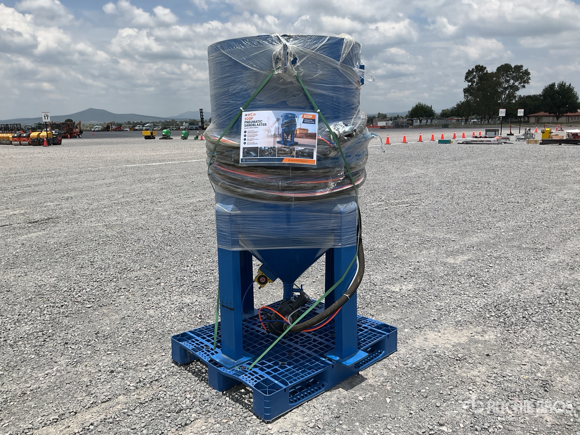 2026 BZCQ 920P Pneumatic Maquinda de Arenado (Sin Usar) / Sand Blaster (Unused)