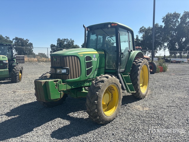 2009 John Deere 7130 4WD Tractor (Inoperable)