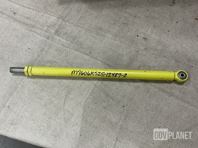 (2) Hydraulic Cylinders