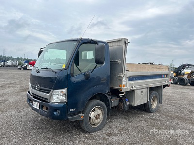2015 Hino 195 4x2 S/A Dump Truck