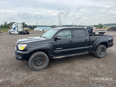 2015 Toyota Tacoma 4x4 Crew Cab Pickup