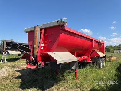 1999 Clement RKHS2625 26 ft T/A Frameless End Dump Trailer