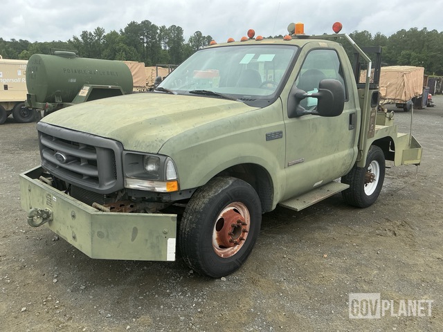 2003 Ford F-350 Super Duty Aircraft Pushback Tractor