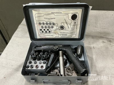 FSI MOD-D-700A Blind Riveter Tool Kit
