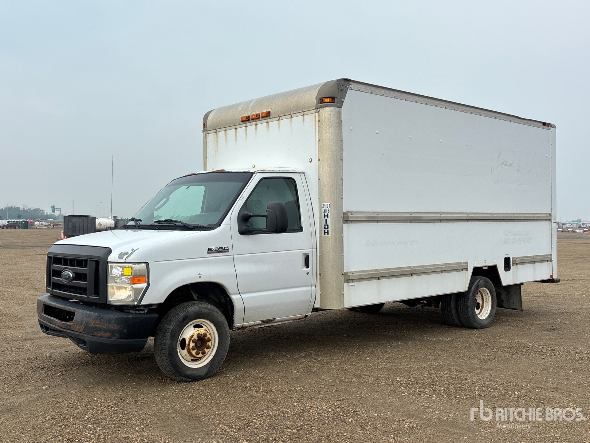 2008 Ford E-350 4x2 Van Truck