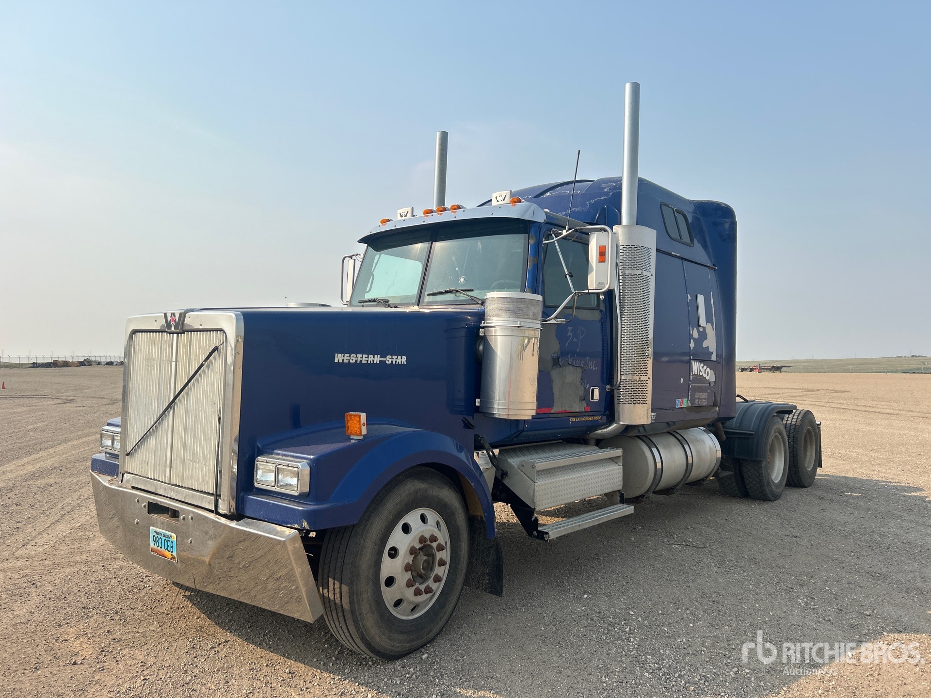 2006 Western Star 4900 6x4 T/A Sleeper Truck Tractor