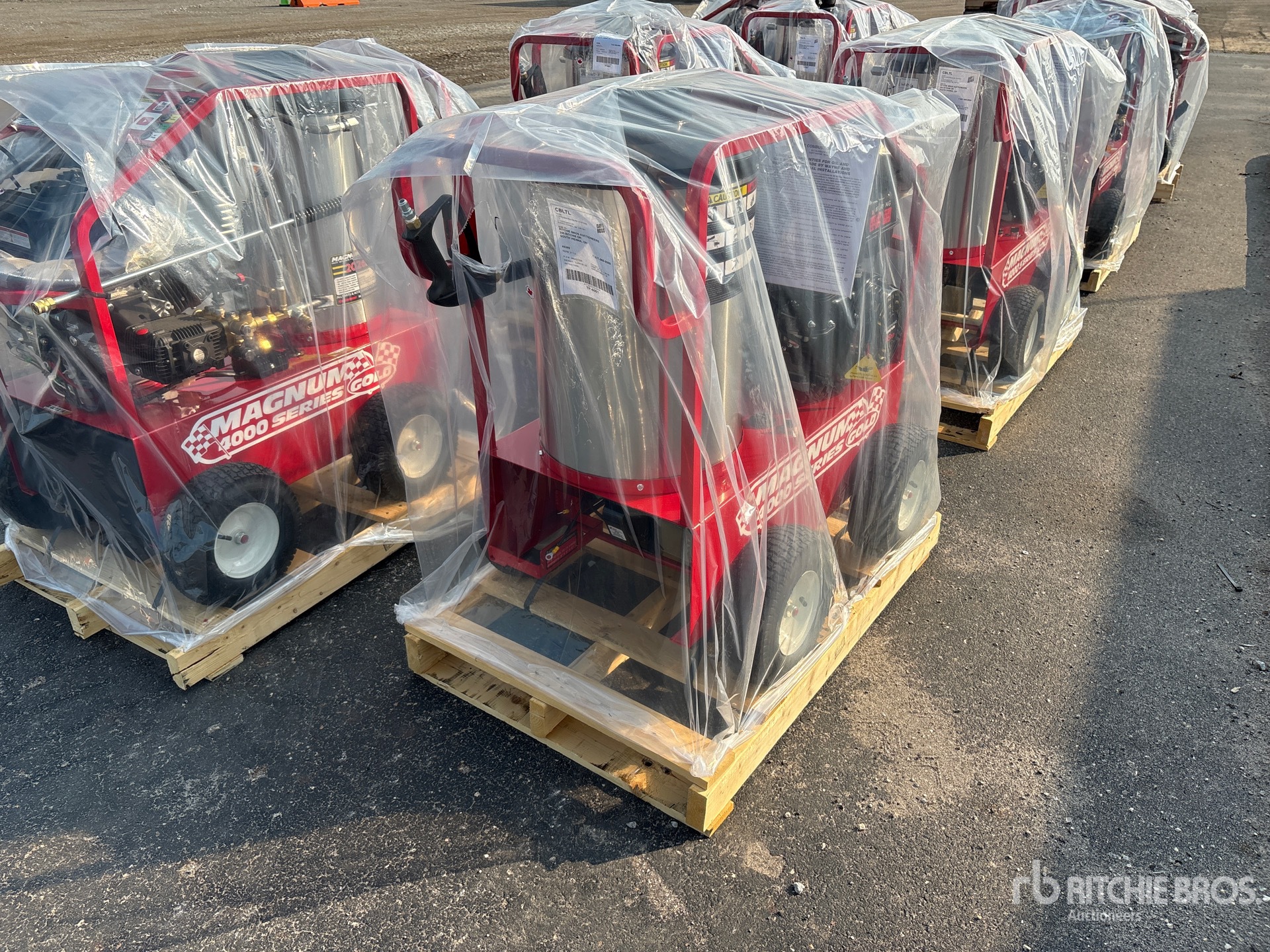 Easy-Kleen Magnum Gold Pressure Washer (Unused)