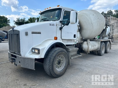 2006 Kenworth T800 6x4 Mixer Truck