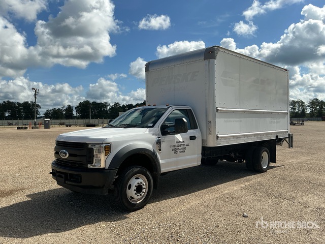 2019 Ford F-450 4x2 Van Truck