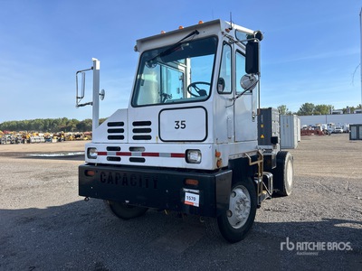 2011 Capacity TJ7000 4x2 Camión remolcador de plataforma