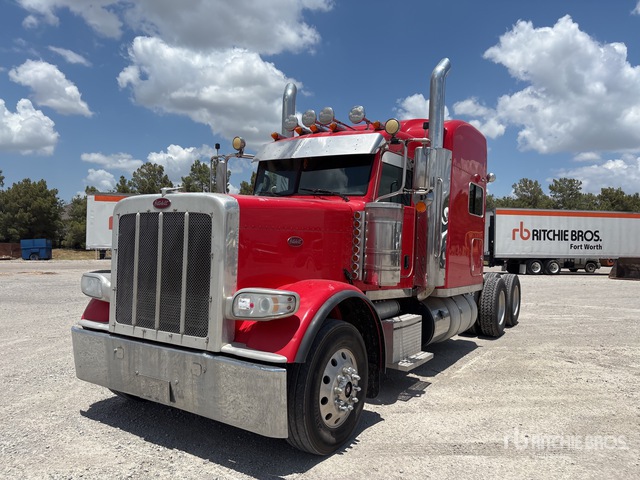 2015 Peterbilt 389 6x4 T/A Sleeper Truck Tractor