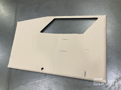 (32) Navistar Defense 3688802C1L Insulator Inserts