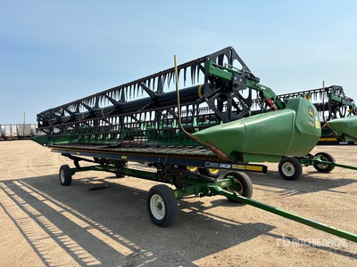 2022 John Deere 730D 30 ft Draper Combine Header