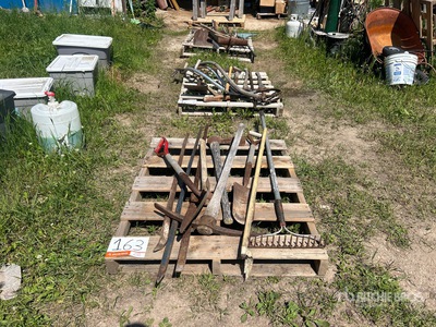 Quantity of Gardening Hand Tools