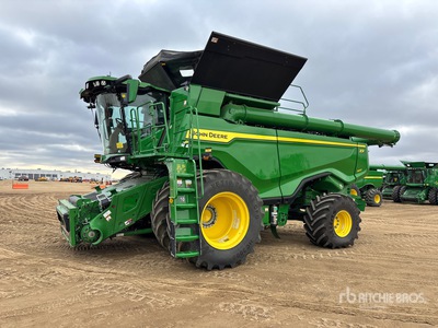 2025 John Deere X9 1100 Signature Edition 4x4 Moisonneuse-batteuse