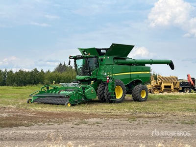 2016 John Deere S680 4x4 Moisonneuse-batteuse
