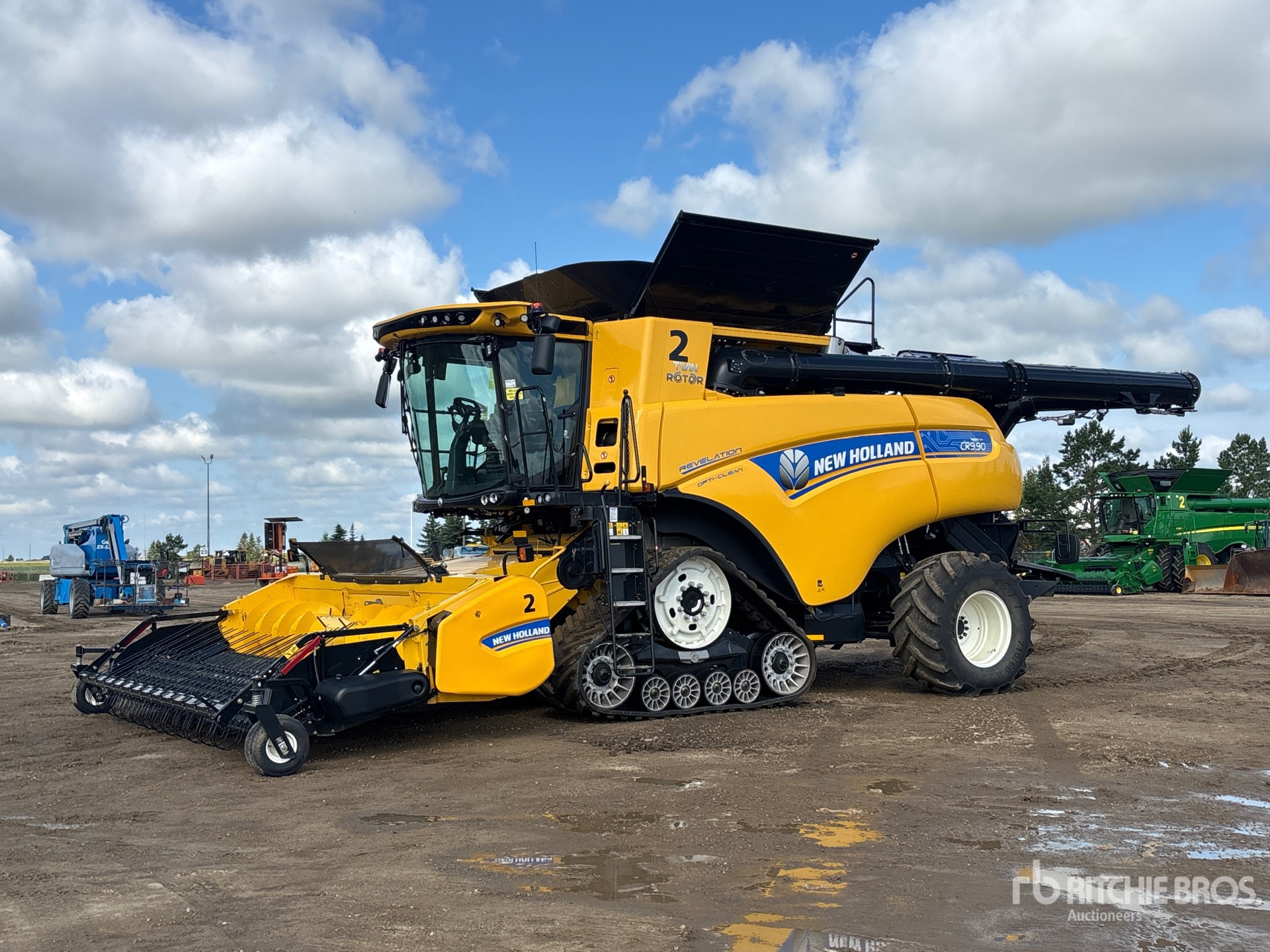 2022 New Holland CR9.90 Revelation Combine Harvester