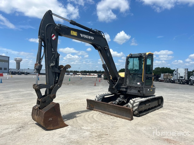 2022 Volvo ECR88D Tracked Excavator