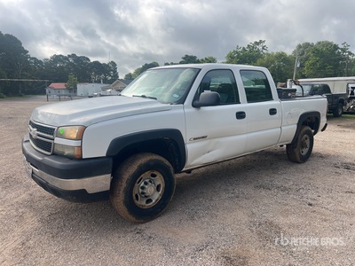 2007 Chevrolet Silverado 2500HD 4x2 Crew Cab Pick-up