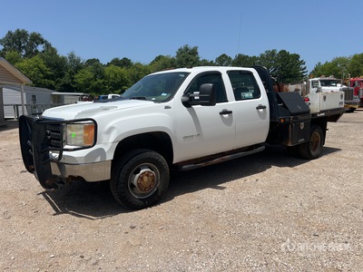 2012 GMC Sierra 3500HD 4x4 Crew Cab Platte vrachtwagen
