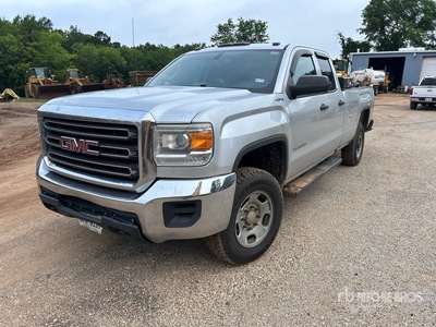 2016 GMC Sierra 2500HD 4x4 Extended Cab Pickup