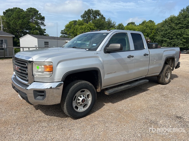 2016 GMC Sierra 2500HD 4x4 Dual Cab Pickup