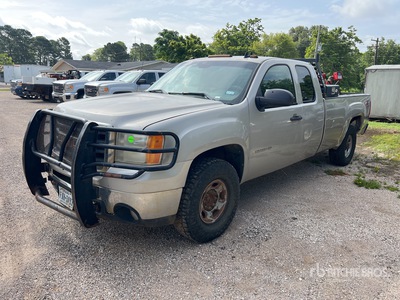 2008 GMC 2500HD Sierra SLE 4x4 Extended Cab Pick-up