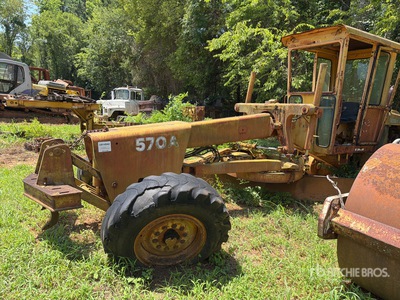 1978 John Deere 570A Równiarka silnikowa (Inoperable)