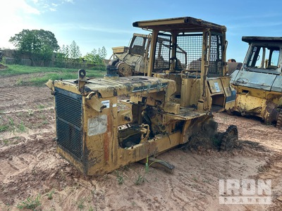 1987 Komatsu D58P Crawler Dozer (Inoperable)