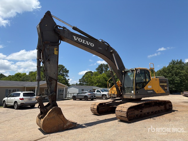 2016 Volvo EC300EL Tracked Excavator