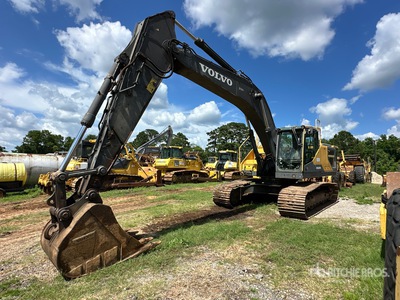 2016 Volvo EC300EL Tracked Excavator