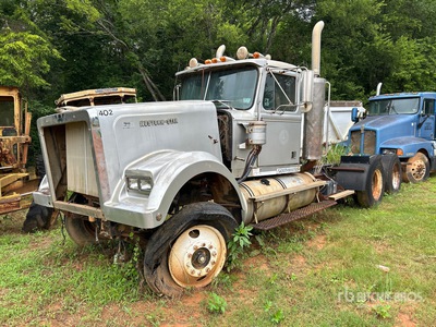 1984 Western Star 4964 6x4 Ciągnik siodłowy T/A z kabiną dzienną (Inoperable)