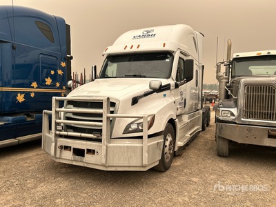 2022 Freightliner Cascadia 126 6x4 T/A Sleeper Truck Tractor