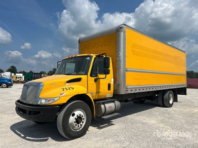 2019 International 4300 4x2 Furgoneta caja cerrada