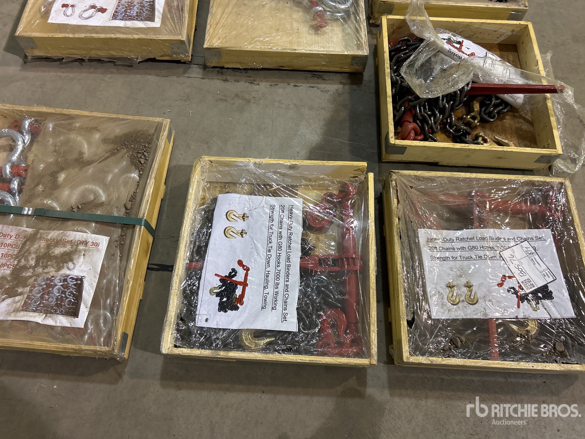 Heavy-Duty Ratchet Load Binders and Chains Set